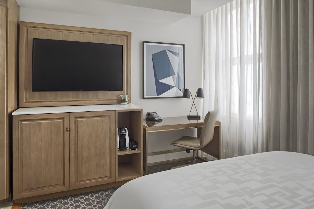 Hotel Teatro Standard Room, 1 Queen Bed 5