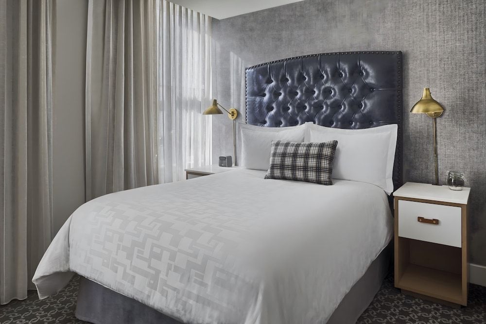 Hotel Teatro Standard Room, 1 Queen Bed 2