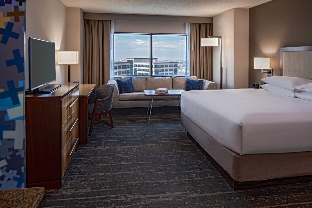 Room, 1 King Bed, Accessible, Bathtub