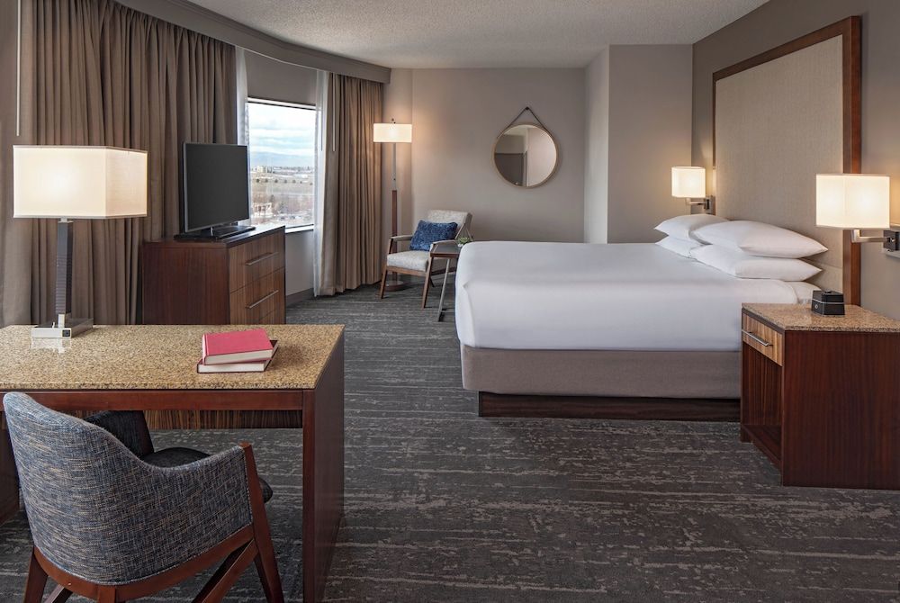 Room, 1 King Bed, Accessible (Shower)