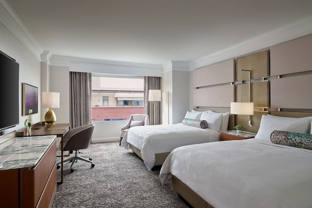 Deluxe Room, 2 Queen Beds, Non Smoking, Courtyard View