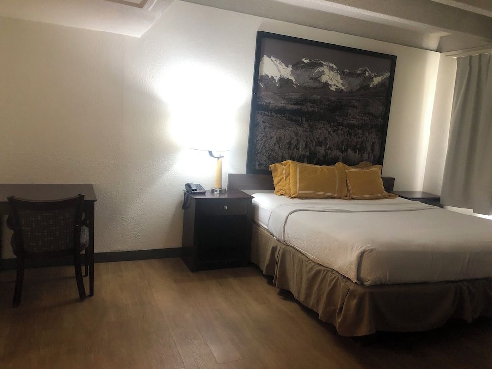 undefined Budget Inn Denver Downtown 9