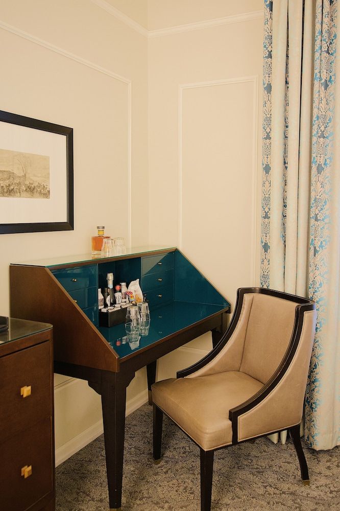 The Oxford Hotel Superior Room (Classic) 7