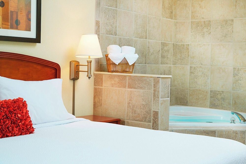 Room, 1 King Bed (Spa)