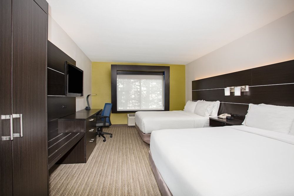 Standard Room, 2 Queen Beds, Accessible (Mobility, Accessible Tub)