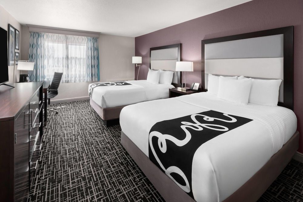 2 Queen Beds, Non Smoking, Refrigerator & Microwave