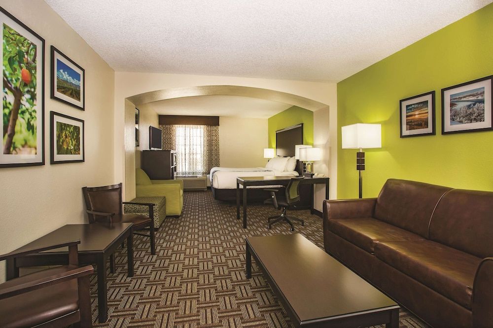 Deluxe Room, 1 King Bed, Non Smoking