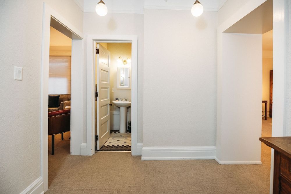 Hotel Colorado Balcony Suite 12