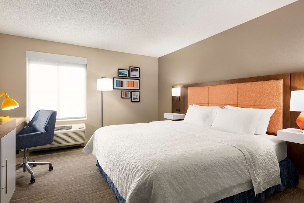 One King Bed, Non-Smoking, Accessible