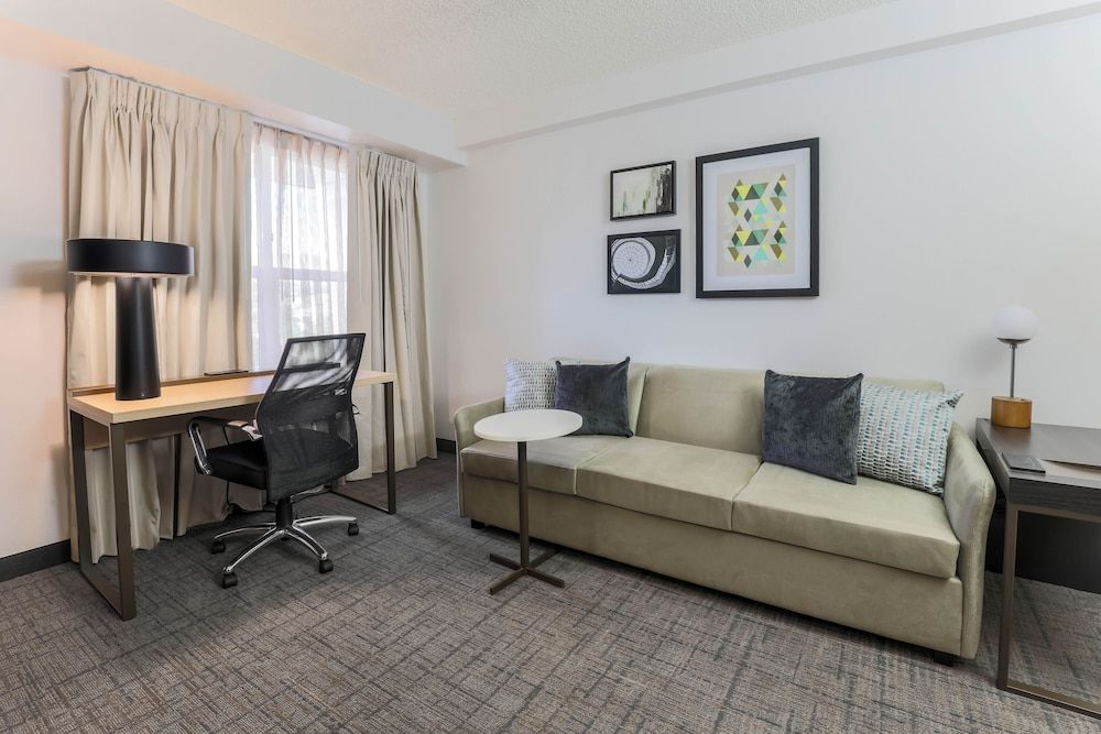 Studio, 1 King Bed with Sofa bed (Mobility/Hearing Accessible, Tub)