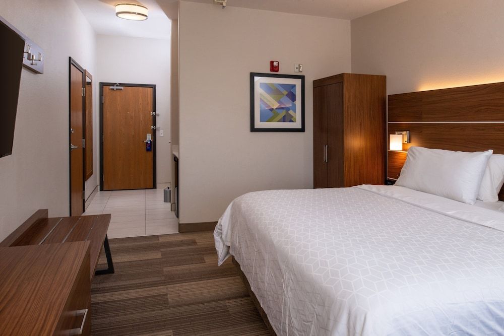 Suite, 1 King Bed