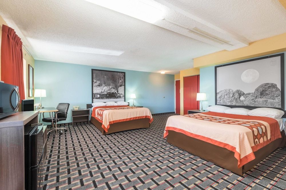 Deluxe Room, 2 Queen Beds, Non Smoking