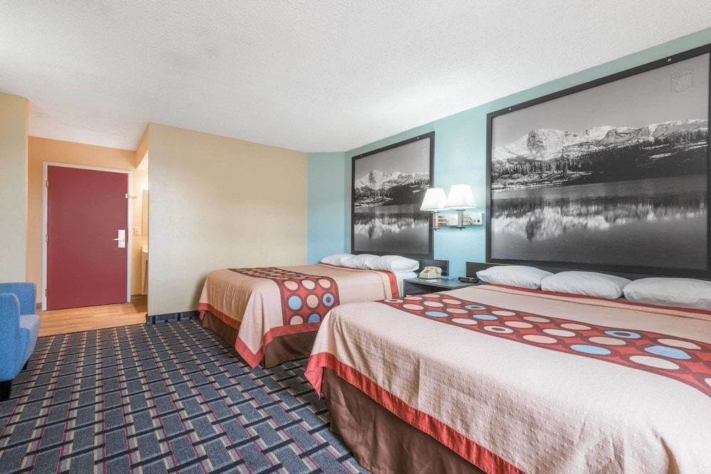 Deluxe Room, 2 Queen Beds, Non Smoking