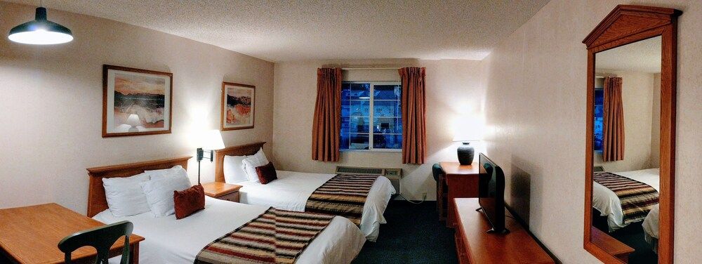 3 Peaks Lodge Double Room, 2 Double Beds 2