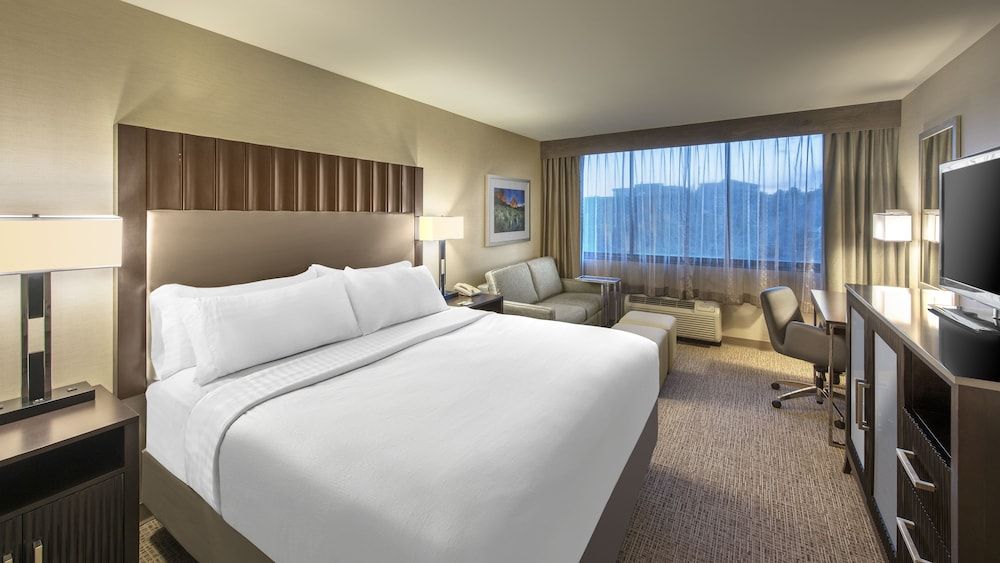 Standard Room, 1 King Bed