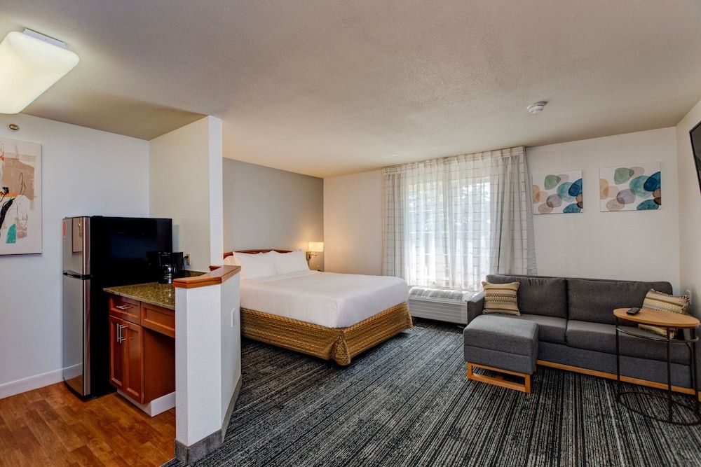 Studio, 1 Queen Bed with Sofa bed