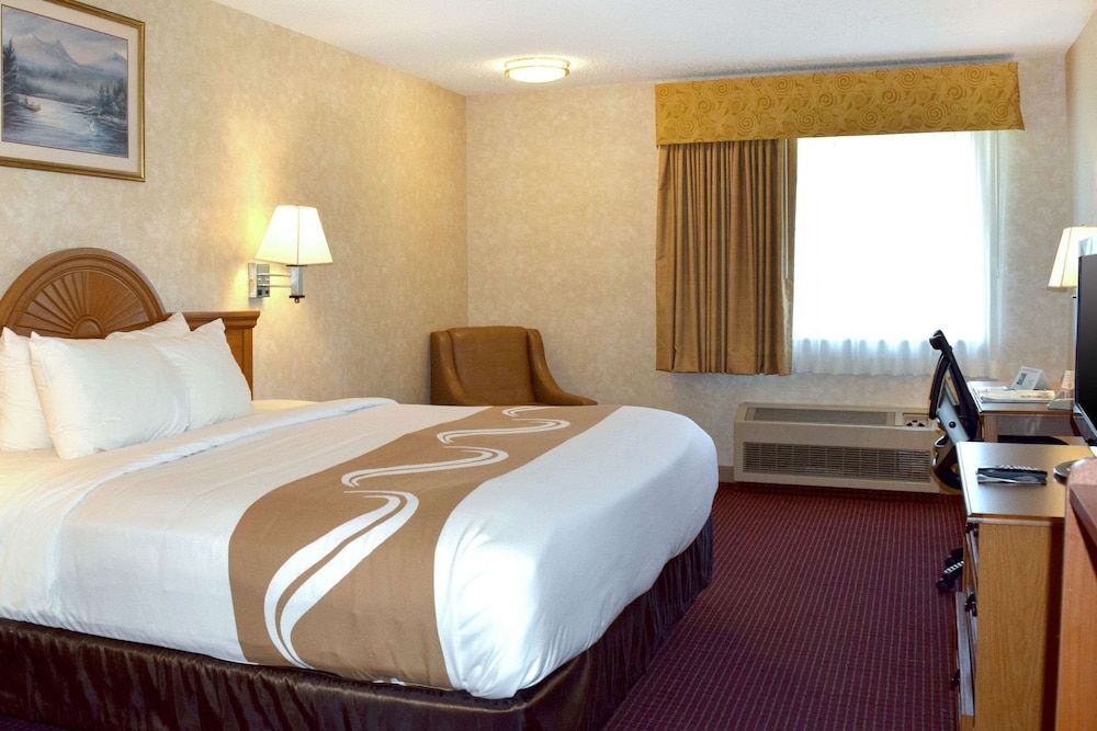 Standard Room, 1 King Bed, Non Smoking