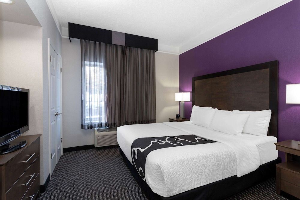 Room, 1 King Bed, Accessible (Various Views)