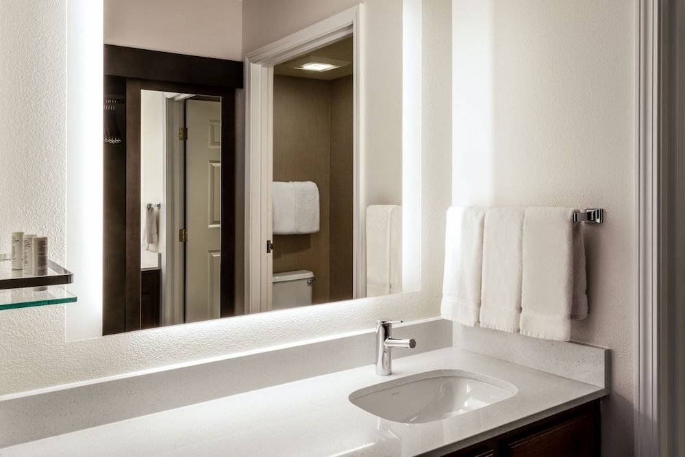 Suite, 1 Bedroom (Mobility Accessible, Tub)