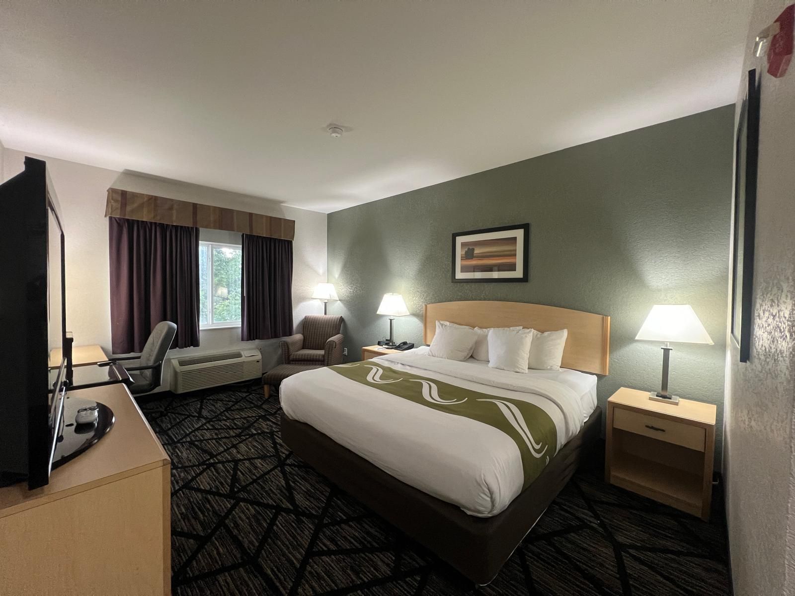 Standard with 1 King Bed