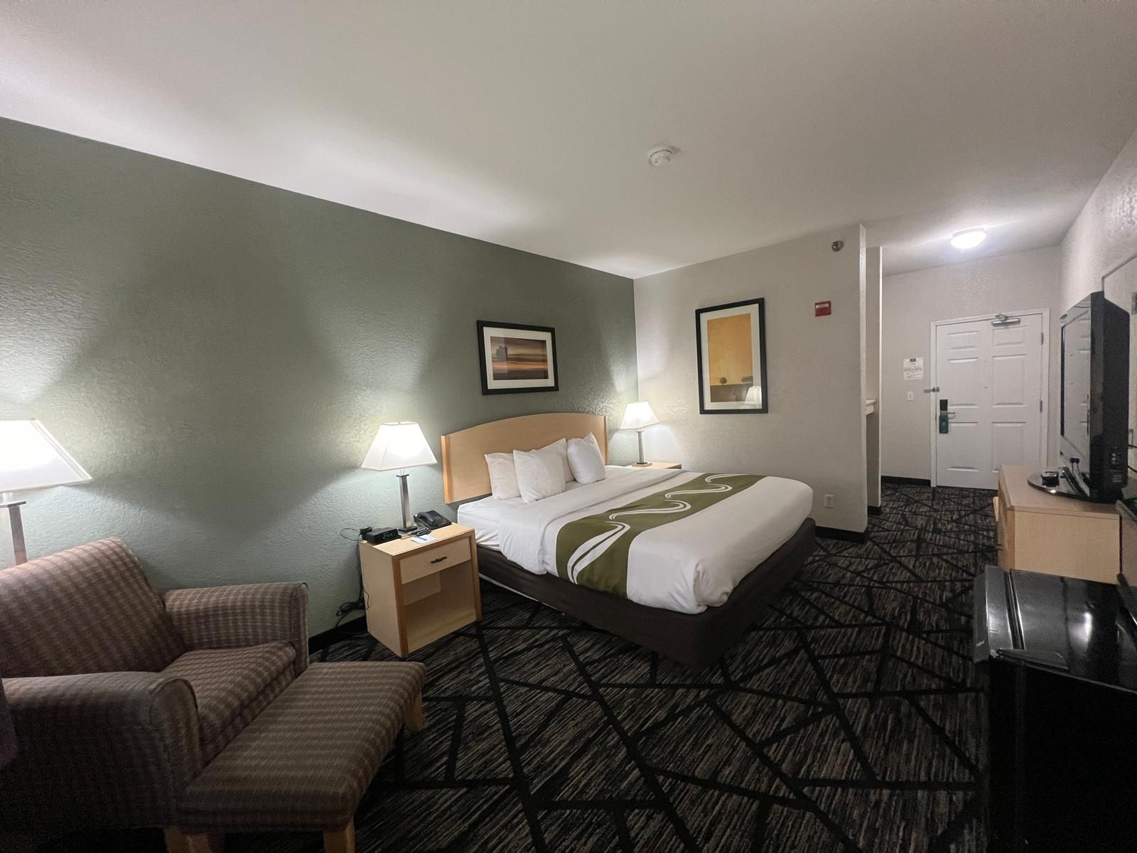 Standard with 1 King Bed