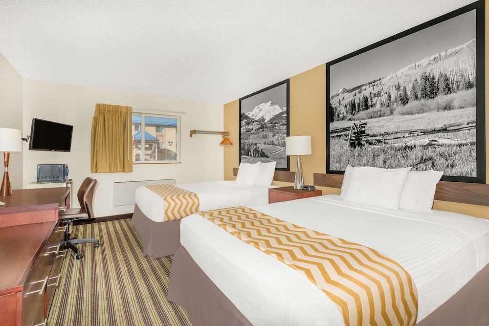 Room, 2 Queen Beds, Non Smoking