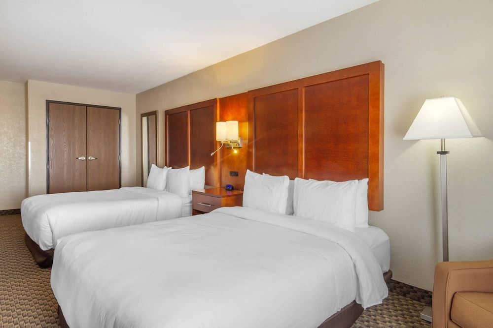 Double Room, 2 Queen Beds, Non Smoking