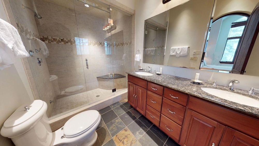 House, 5 Bedrooms (Platinum)
