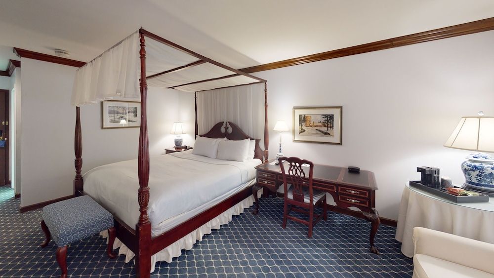 Traditional Room, 1 King Bed