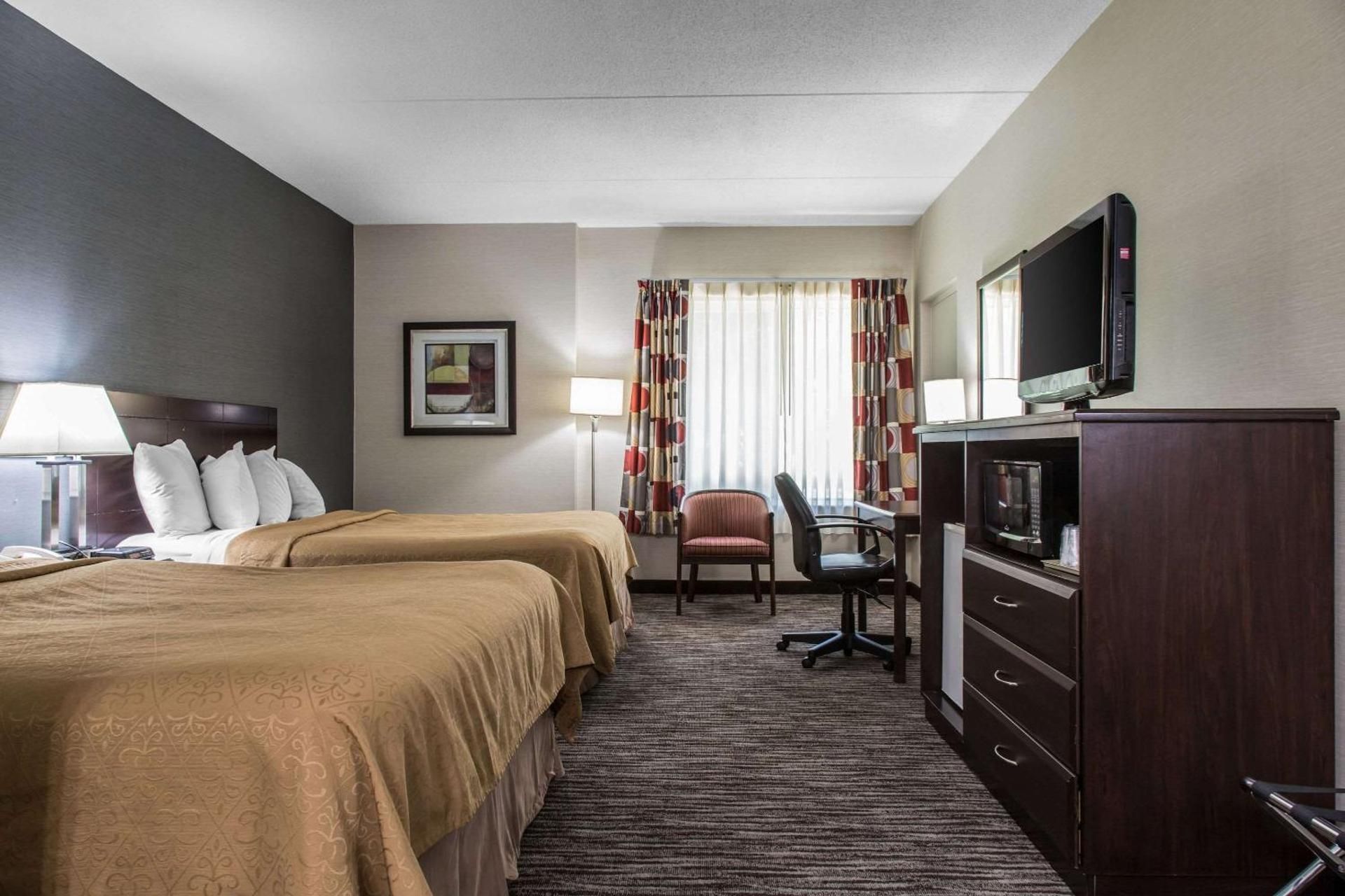 2 Queen Beds, Nonsmoking, Accessible