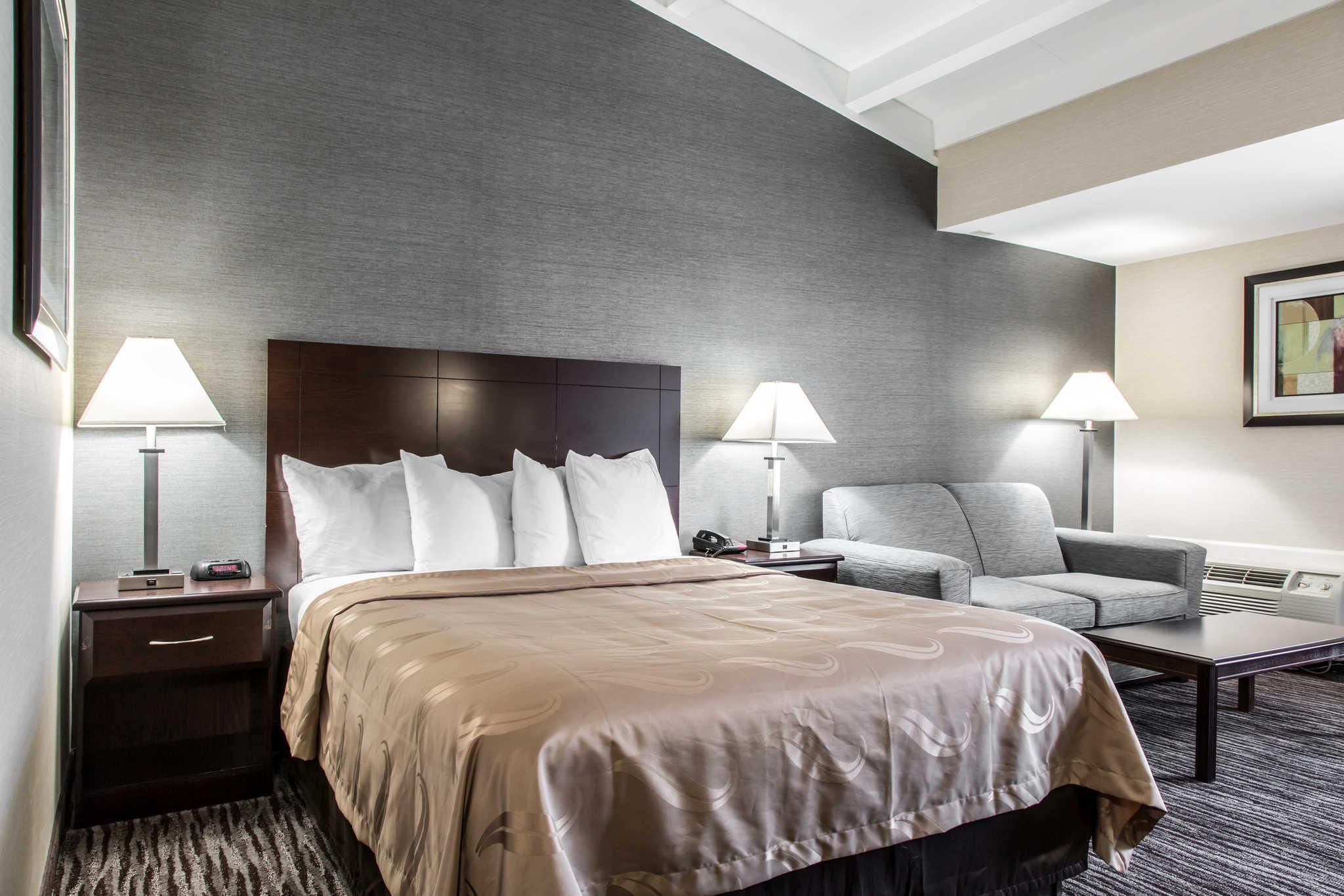 1 Queen Bed, Nonsmoking