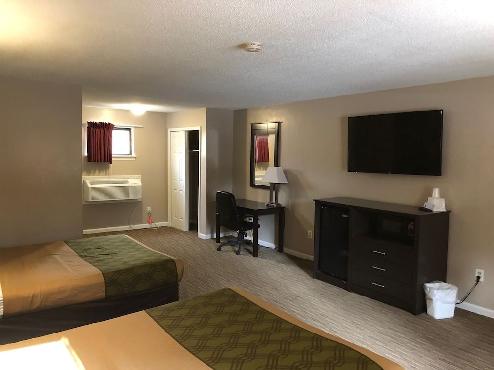 Standard Room, 2 Queen Beds, Non Smoking