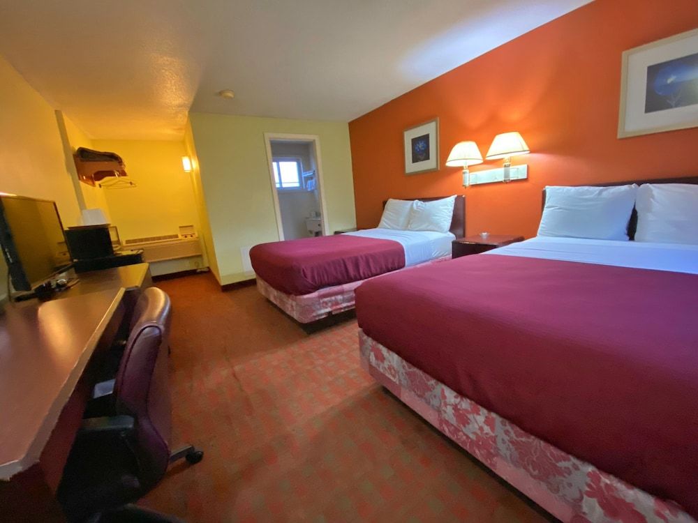 Double Room, Smoking
