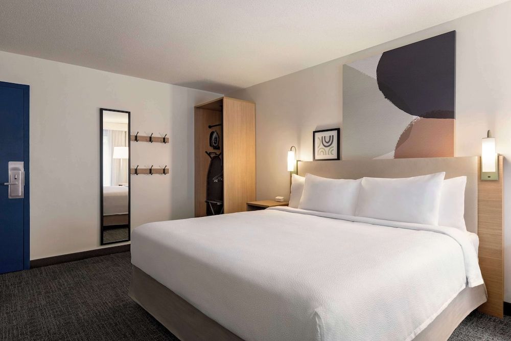 Room, 1 King Bed, Accessible (Mobility)