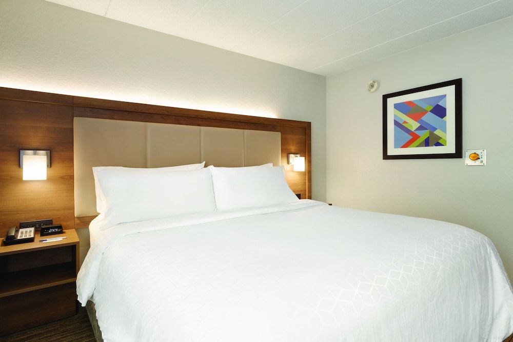 Standard Room, 1 King Bed