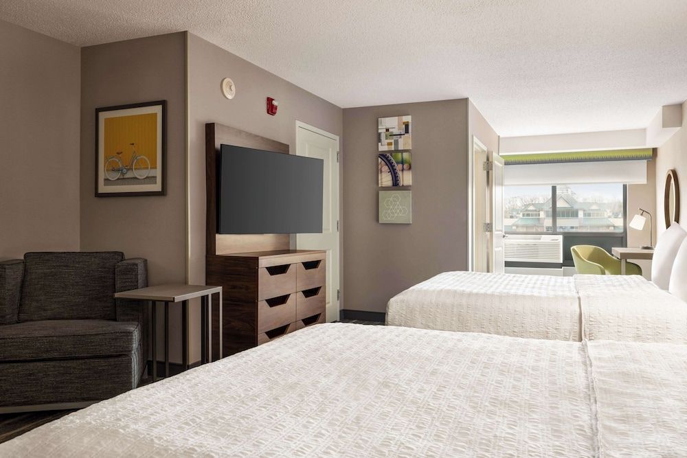 Room, 2 Queen Beds, Accessible, Non Smoking