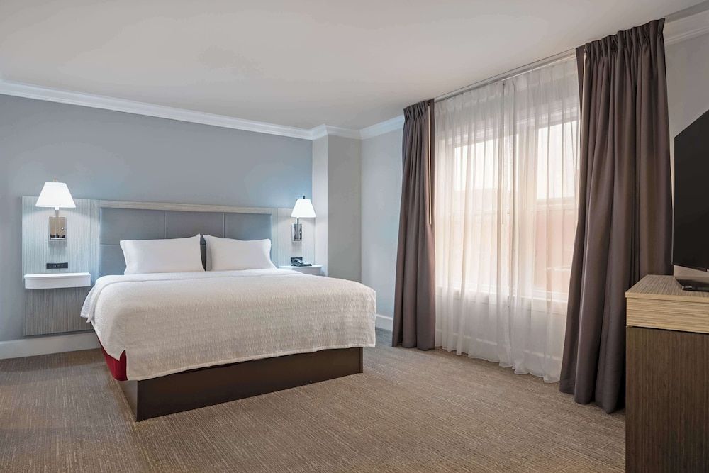 Studio Suite, 1 King Bed, Non Smoking