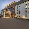 La Quinta Inn & Suites by Wyndham Hartford - Bradley Airport