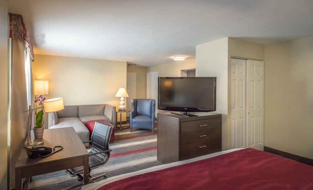 West End Washington DC, Tapestry Collection by Hilton Room, 2 Queen Beds 5
