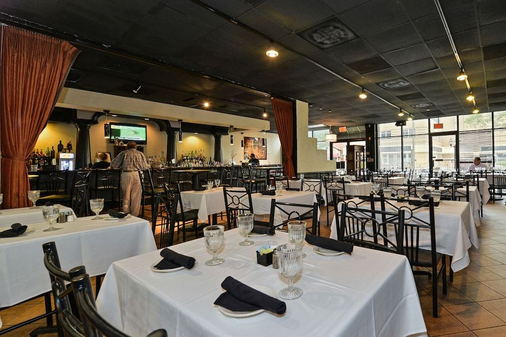 undefined Days Inn by Wyndham Washington DC/Connecticut Avenue 9