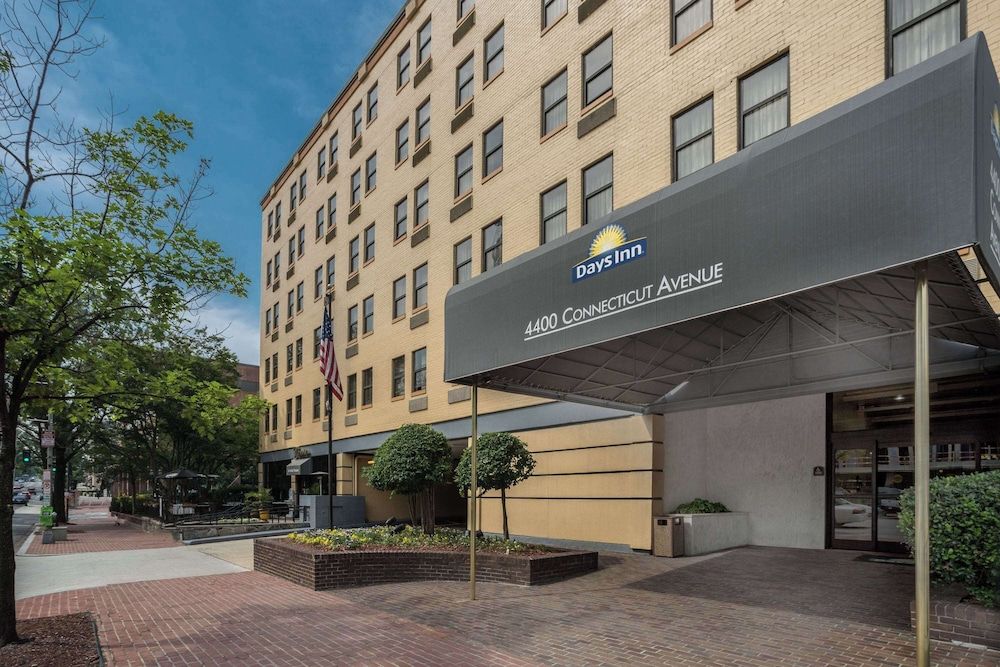 undefined Days Inn by Wyndham Washington DC/Connecticut Avenue 6