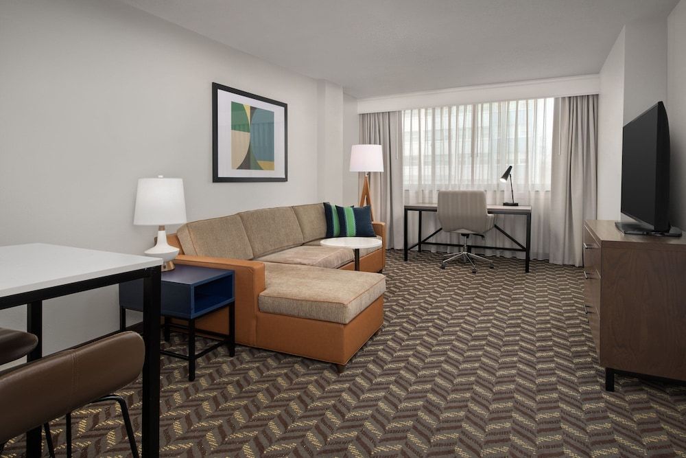 undefined Residence Inn Washington, DC/Foggy Bottom 3