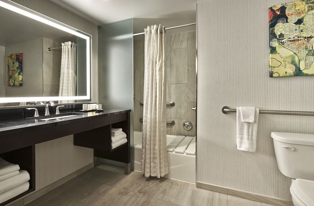 Embassy Suites by Hilton Washington DC Chevy Chase Pavilion Suite, 2 Double Beds, Accessible, Bathtub 3