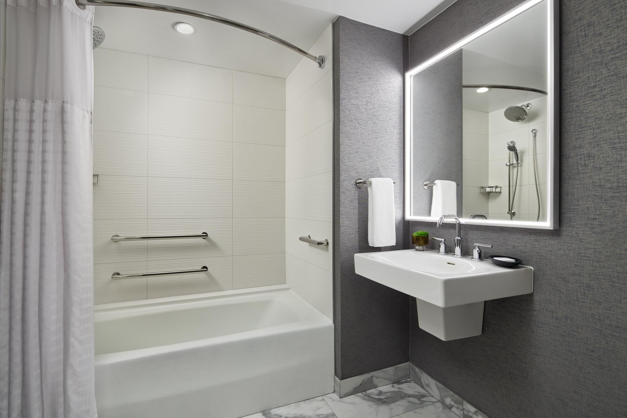 1 King Bed Accessible Tub