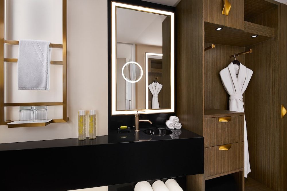 undefined Hotel Washington 10