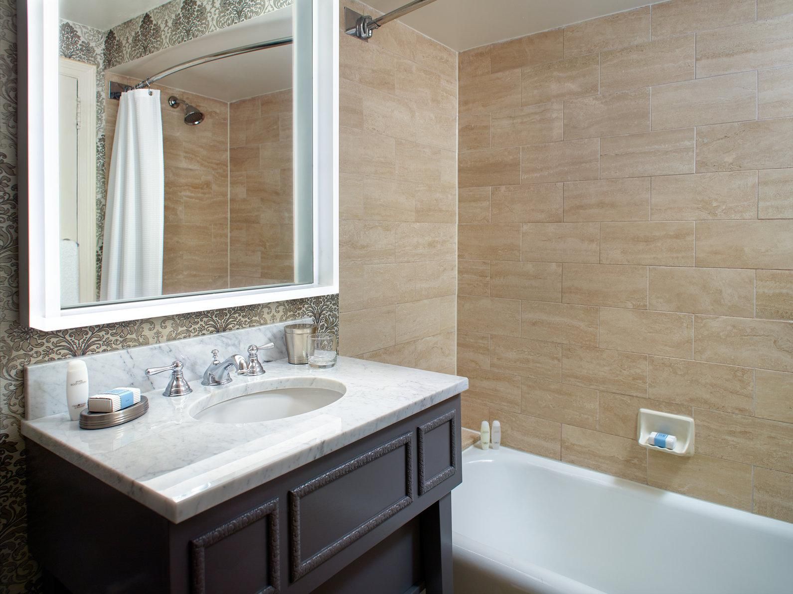 1 Bedroom Suite - 2 Queen Beds