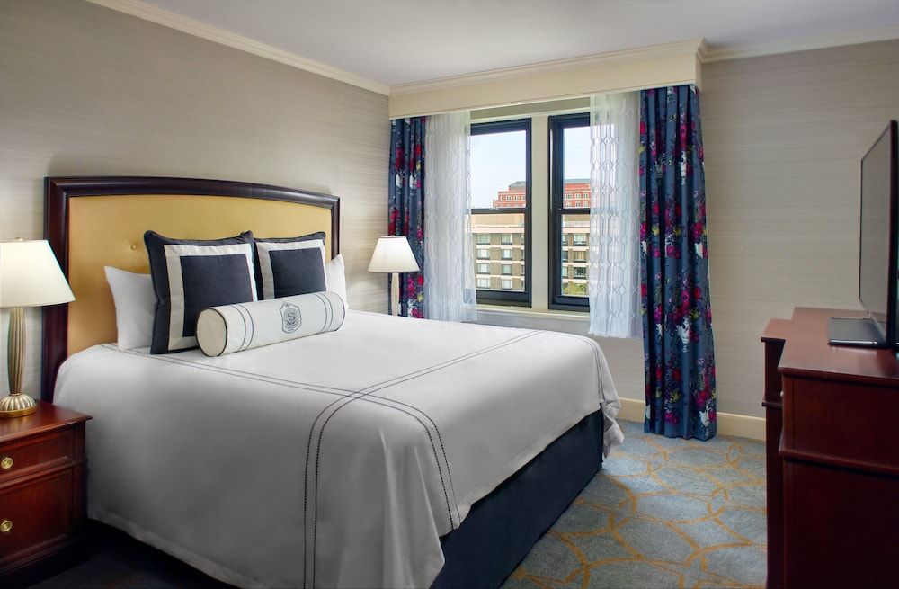 undefined Omni Shoreham Hotel 4