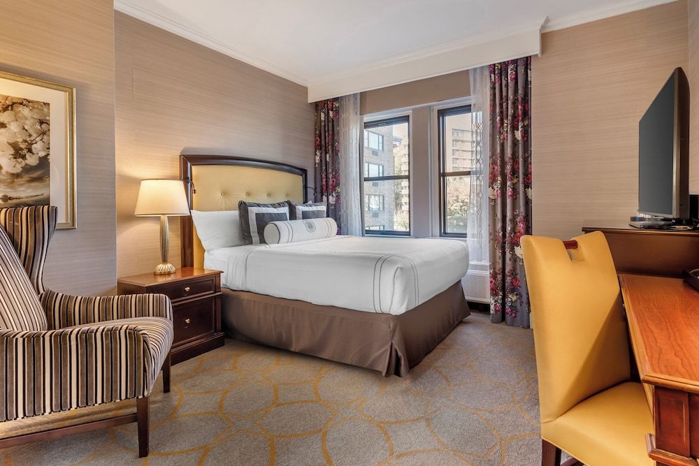 Traditional Room, 1 Queen Bed
