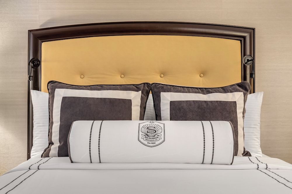 Traditional Room, 1 Queen Bed