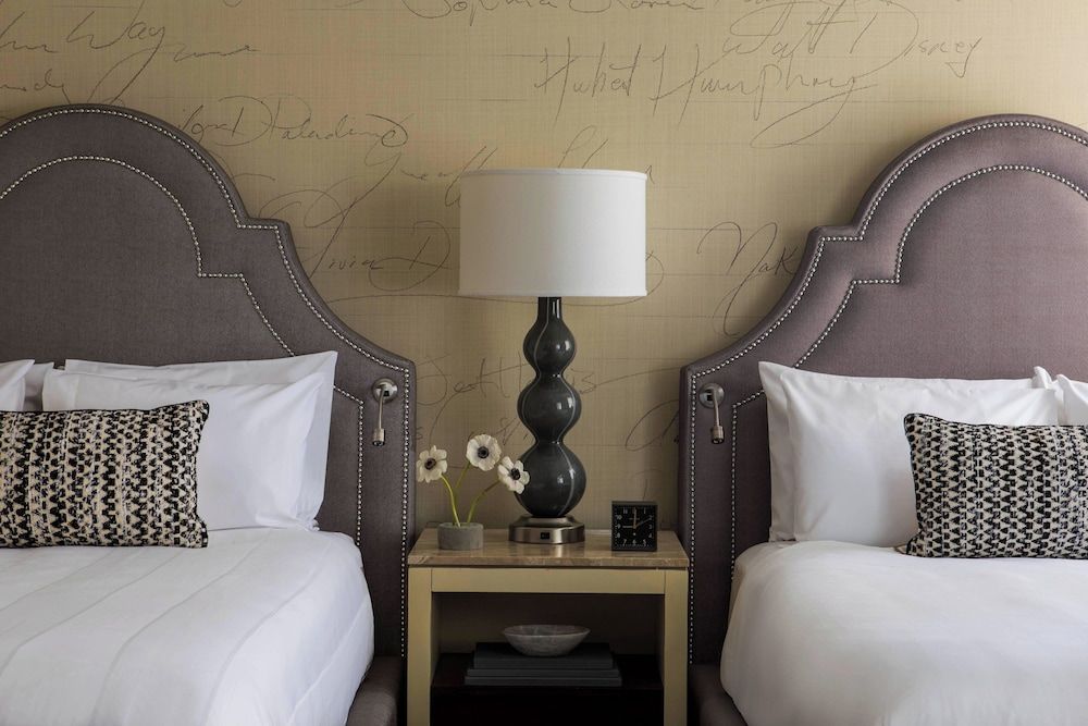 The Mayflower Hotel, Autograph Collection Room, 2 Double Beds, Non Smoking (Hearing Accessible) 3